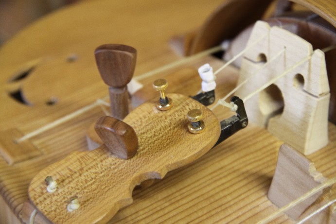 Cello- oder Gambenleier – Detail